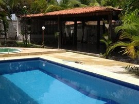 CASA PARA TEMPORADA OU CONFRATERNIZAÇÕES E. JACUMÃ