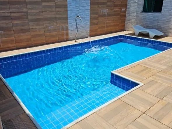 DISPONÍVEL NATAL E RÉVEILLON