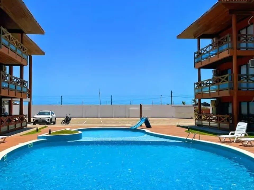 FLAT NA PRAIA ATALAIA - LUIS CORREIA